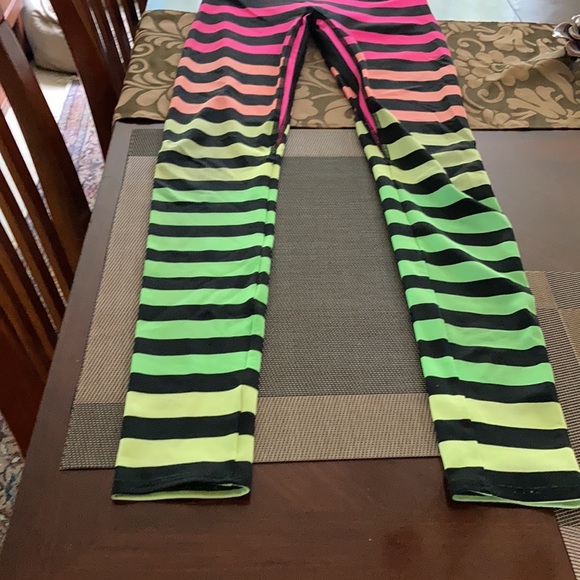 Very flattering, no camel toe. - Picture 1 of 1